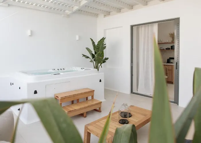 Porta Marina Naxos City